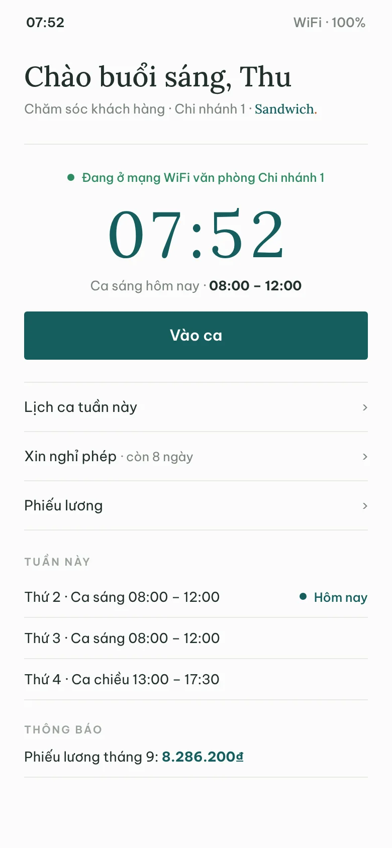 Sandwich CMS trên điện thoại nhân viên: nút Vào ca, lịch ca, phiếu lương
